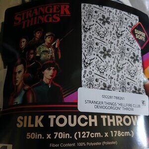 Stranger Things Throw Blanket Hellfire Demogorgon Design - NWT